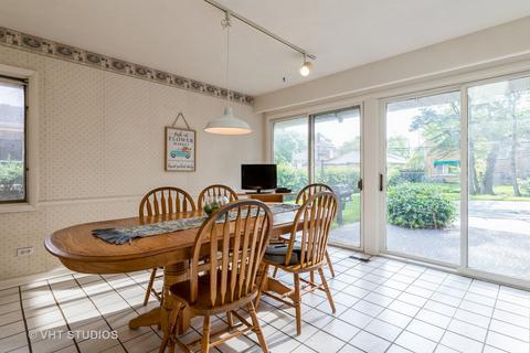 360 Cambridge Rd, Des Plaines, IL 60016 photo 4
