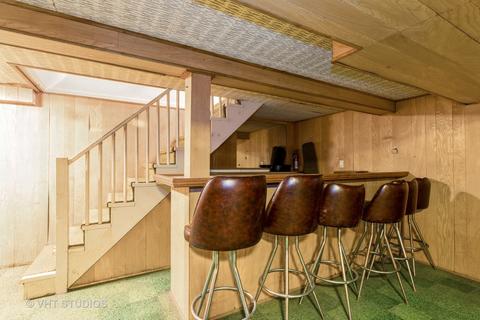 360 Cambridge Rd, Des Plaines, IL 60016 photo 8