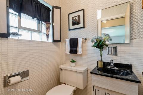 360 Cambridge Rd, Des Plaines, IL 60016 photo 9