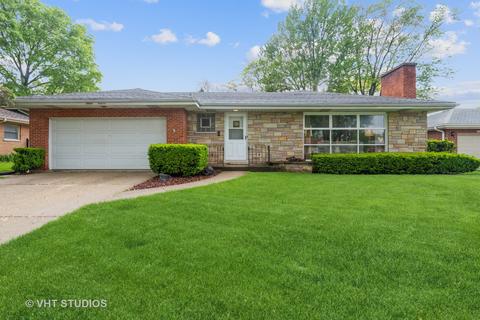 360 Cambridge Rd, Des Plaines, IL 60016 photo 1