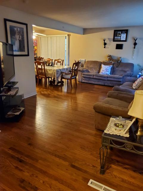 460 Hubbard Ave, Elgin, IL 60123 photo 17
