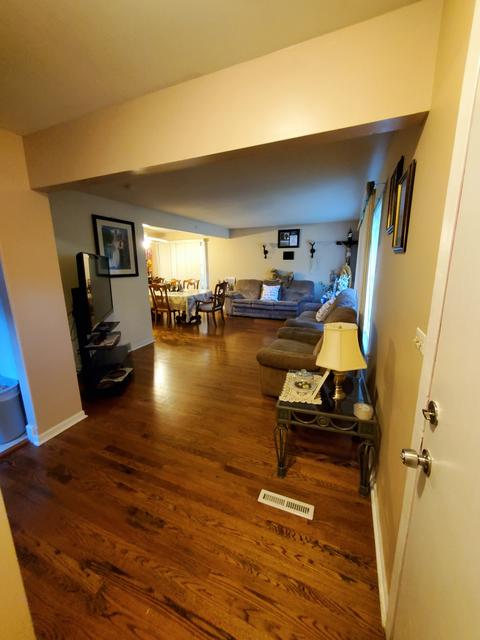 460 Hubbard Ave, Elgin, IL 60123 photo 16