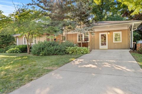 1307 Maplewood Dr, Normal, IL 61761 photo 1