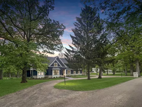 2974 W Forest Rd, Freeport, IL 61032 photo 2