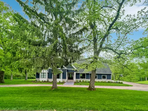 2974 W Forest Rd, Freeport, IL 61032 photo 5