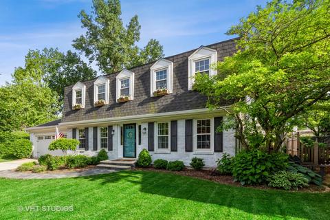 1768 Maple Ln, Wheaton, IL 60187 photo 1