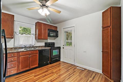 4713 William St, Mchenry, IL 60051 photo 6