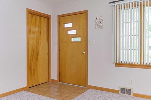 320 W Jeffery St, Cullom, IL 60929 photo 9