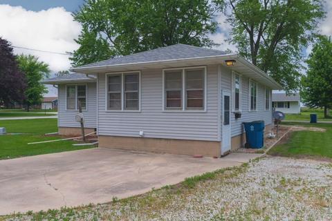 320 W Jeffery St, Cullom, IL 60929 photo 26