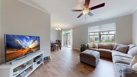 434 Azalea St, Elgin, IL 60124 photo 2
