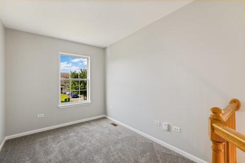 335 Gregory Ln, Plano, IL 60545 photo 13