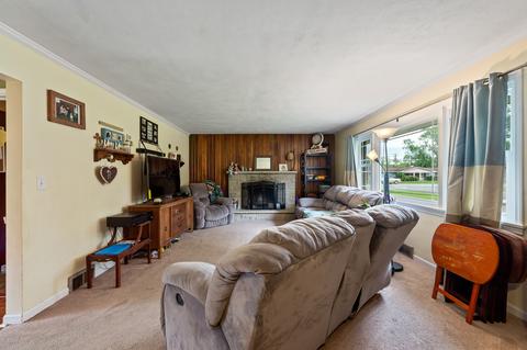 644 Seneca Dr, Aurora, IL 60506 photo 4