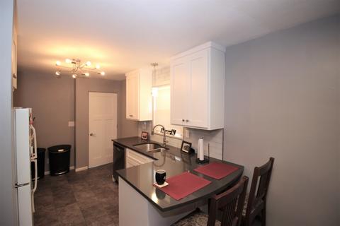 818 W College Ave, Normal, IL 61761 photo 5