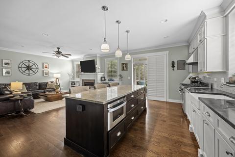 2035 Windham Cir, Wheaton, IL 60187 photo 9