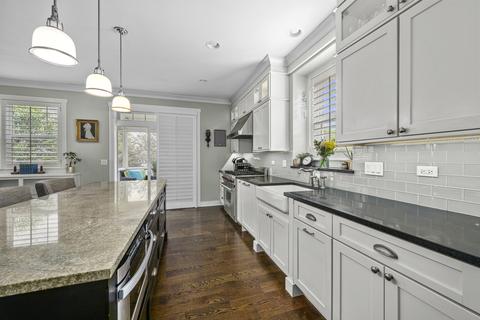 2035 Windham Cir, Wheaton, IL 60187 photo 8