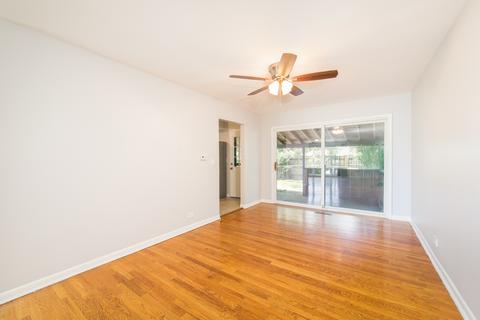 8808 Dee Rd, Des Plaines, IL 60016 photo 5