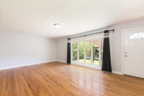 8808 Dee Rd, Des Plaines, IL 60016 photo 2