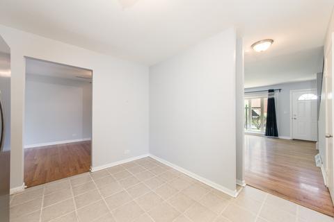 8808 Dee Rd, Des Plaines, IL 60016 photo 8