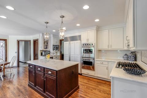 2352 Mohawk Ln, Glenview, IL 60026 photo 15