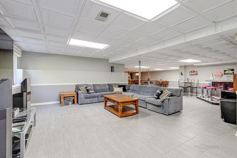 2352 Mohawk Ln, Glenview, IL 60026 photo 26
