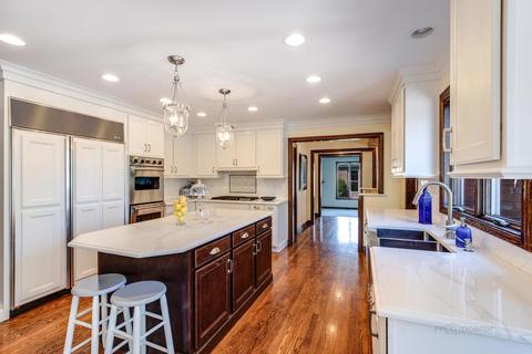 2352 Mohawk Ln, Glenview, IL 60026 photo 18