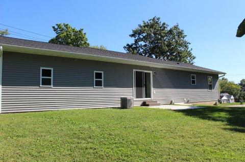 209 S Heaton St, Morrison, IL 61270 photo 5