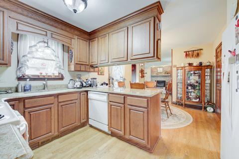 160 Hamilton Ln, Wheaton, IL 60189 photo 15
