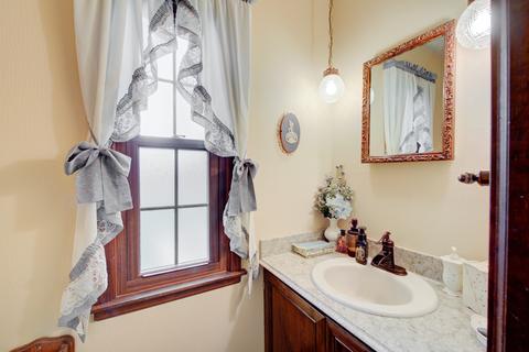 160 Hamilton Ln, Wheaton, IL 60189 photo 29
