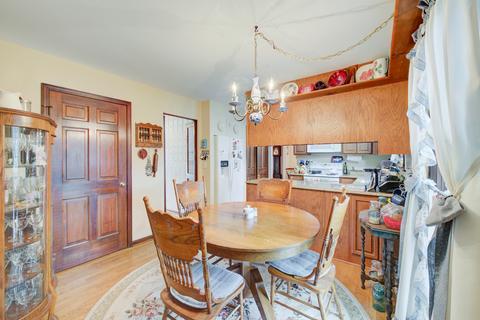 160 Hamilton Ln, Wheaton, IL 60189 photo 11