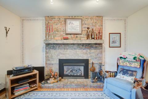 160 Hamilton Ln, Wheaton, IL 60189 photo 18