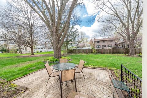 160 Hamilton Ln, Wheaton, IL 60189 photo 31
