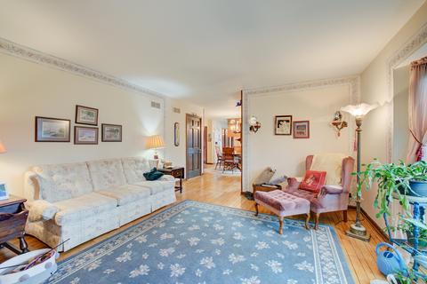 160 Hamilton Ln, Wheaton, IL 60189 photo 19