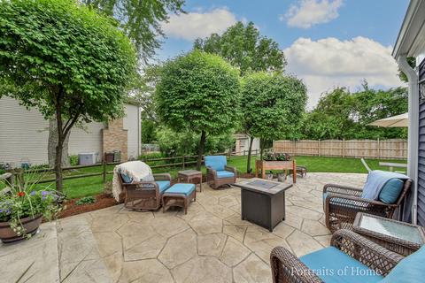 1952 Dorset Dr, Wheaton, IL 60189 photo 28