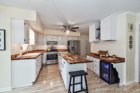 1952 Dorset Dr, Wheaton, IL 60189 photo 8