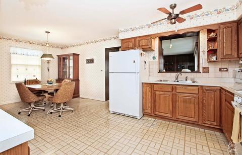 514 Warren Rd, Glenview, IL 60025 photo 6