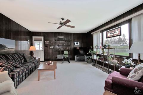 514 Warren Rd, Glenview, IL 60025 photo 9