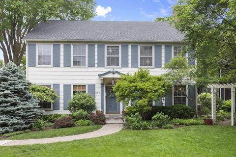 661 Bluff St, Glencoe, IL 60022 photo 2