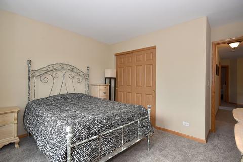 655 Wingpointe Dr, Aurora, IL 60506 photo 38