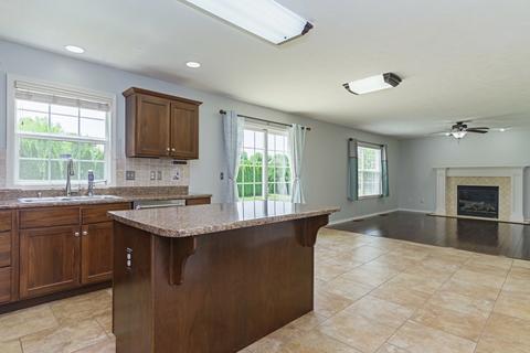 2901 Casey Ln, Bloomington, IL 61704 photo 23