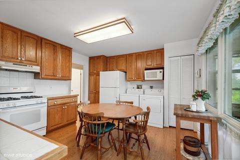 642 Deerpath Rd, East Dundee, IL 60118 photo 6