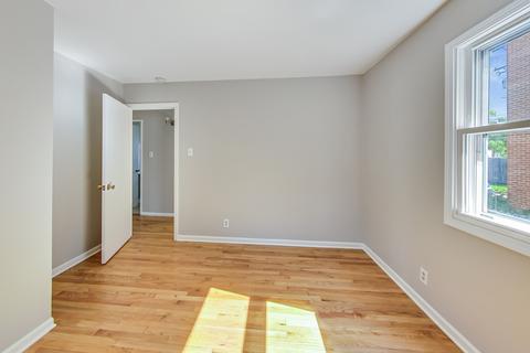 1987 Howard Ave, Des Plaines, IL 60018 photo 10