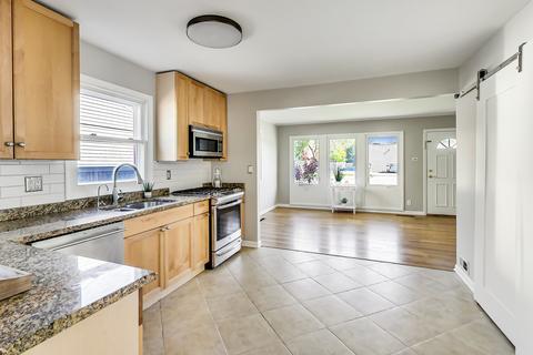 1987 Howard Ave, Des Plaines, IL 60018 photo 6