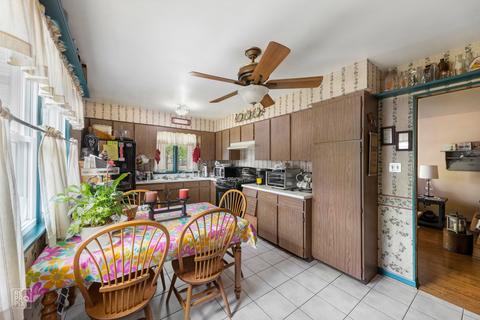 17910 Ridgewood Ave, Lansing, IL 60438 photo 3