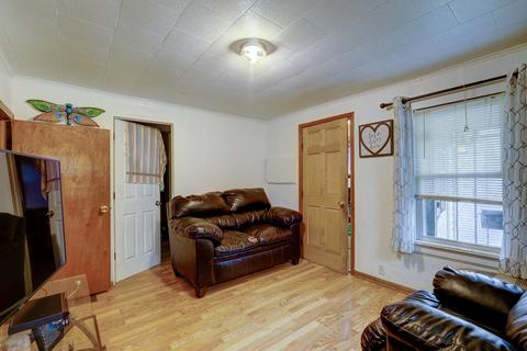 332 Ruby St, Joliet, IL 60435 photo 18