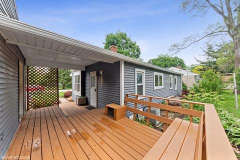 319 E Ardmore Ave, Roselle, IL 60172 photo 10