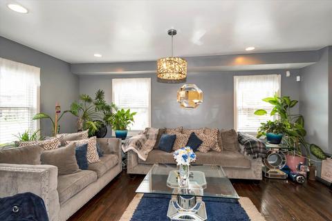 536 E 106th St, Chicago, IL 60628 photo 3