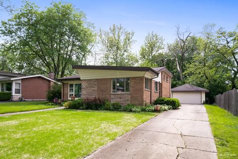 606 S Pierce Ave, Wheaton, IL 60187 photo 2