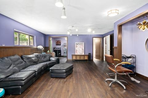 606 S Pierce Ave, Wheaton, IL 60187 photo 17