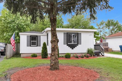 3634 Sangamon St, Steger, IL 60475 photo 1