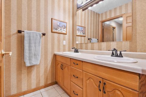901 E 8th St, Lockport, IL 60441 photo 21